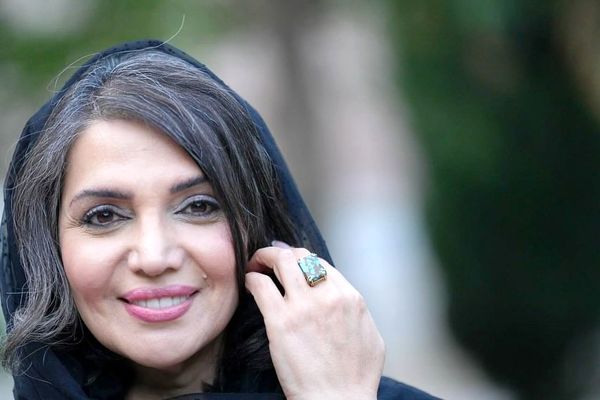 عکسی دیده نشده از الهام پاوهنژاد با موهای سفید