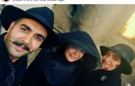  پوریا پورسرخ در کنار دو بانوى هنرمند از دو نسل