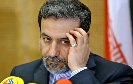 صورت پوشیده عراقچی در مسیر راهپیمایی اربعین