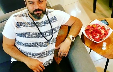 انار خوری های آقای بازیگر + عکس