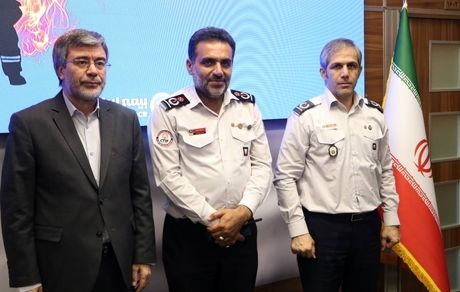بیمه ایران سنگر امن آتشنشانان جان برکف/ قدردان فداکاری فرزندان دلیر این سرزمین هستیم