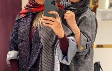 خانم بازیگر و دوست زیبایش + عکس
