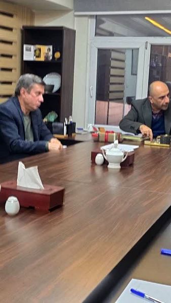 برگزاری جلسه تبادل نظر و هم اندیشی تعدادی از فعالان اجتماعی و مدنی با برخی از اعضای حزب در خصوص مسایل روز کشور در دفتر حزب راه ملت