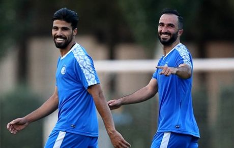 دشتی از امروز در تمرین استقلال