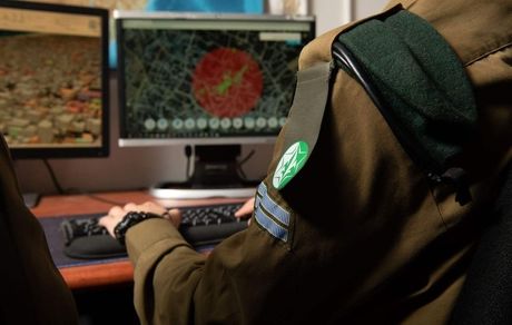 قرارداد ۶ میلیون دلاری اسرائیل برای جهت‌دهی به پاسخ‌های چت‌بات‌ها