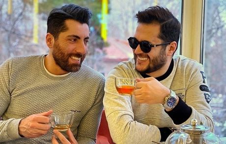 کافه گردی آقای بازیگر و دوستش + عکس