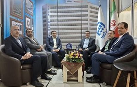 حضور فعال بیمه آسیا در همایش بیمه و توسعه