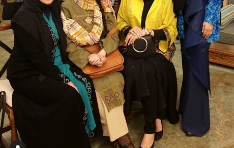 گلاب آدینه و بازیگران جوان با تیپ جدید در جشن دنیا تصویر + عکس