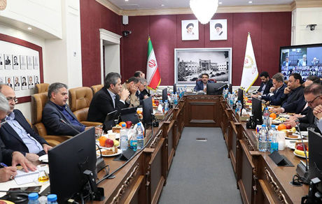 ابلاغ اهداف عملیاتی و بسته سیاست اعتباری بانک ملی ایران در سال ۱۴۰۴/ تاکید نجارزاده بر تحقق شعار سال و ادامه خروج از بنگاه‌داری