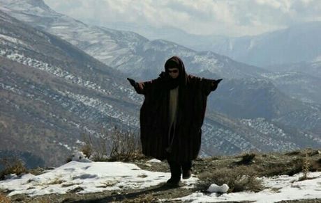 کوهنوردی خانم بازیگر + عکس
