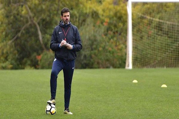 استقلال از ایتالیا هافبک وارد می کند 