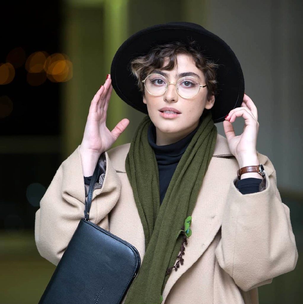 عکس لورفته ریحانه پارسا در کنار پدرشوهرش! +تصاویر جنجالی
