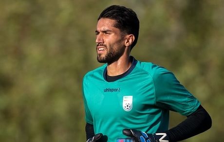 دروازه بان اسنقلال مصدوم شد 