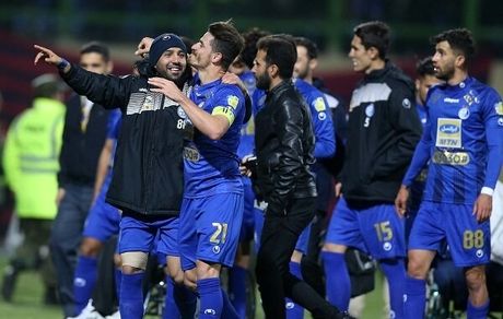 استقلال می‌تواند قبل از پایان نیم فصل به صدر برسد