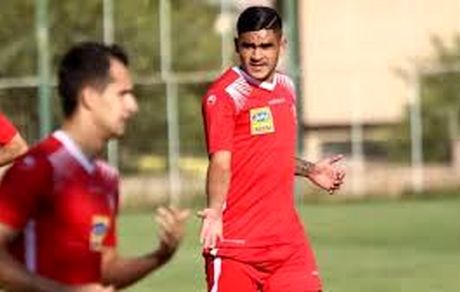 تکلیف جونیور با پرسپولیس ۲ هفته دیگر مشخص می‌شود 