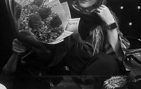 دسته گل زیبای زهره فکور صبور + عکس