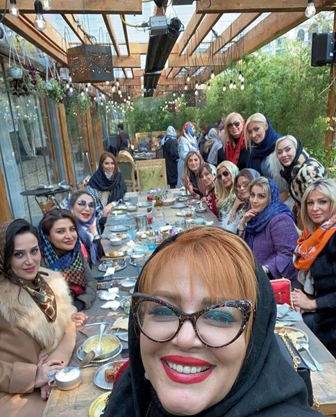 بهاره رهنما در دورهمی دوستانش + عکس
