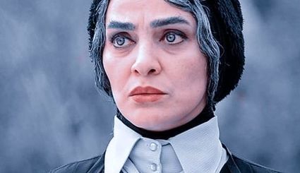 خانم بازیگر جاسوس از آب درآمد!