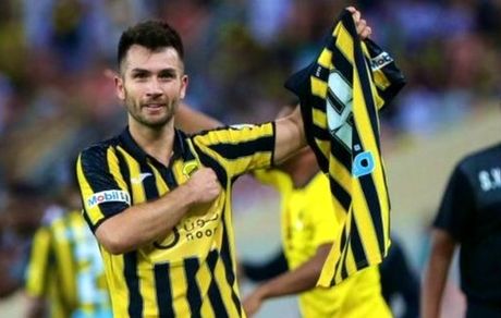  هافبک طراح الاتحاد بازی مقابل ذوب آهن را از دست داد