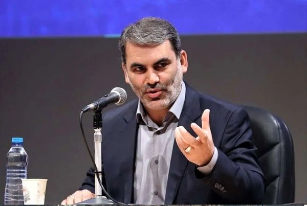 خوشحالی یک نماینده مجلس از اجرای مکانیسم ماشه