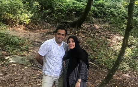 طبیعت گردی خانم و آقای مجری + عکس