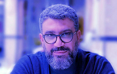 بازگشت بی‌سرو صدای مجری رشیدپور به تلویزیون