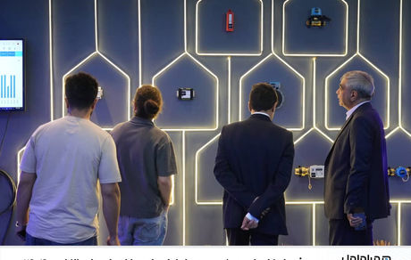 معرفی راهکارهای هوشمند همراه اول برای ساختمانها در الکامپ 1404