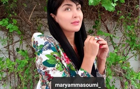 لباس گل گلی مریم معصومی میان گل و گیاه + عکس