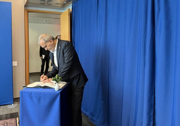 پزشکیان در دفتر یادبود سازمان ملل چه نوشت؟