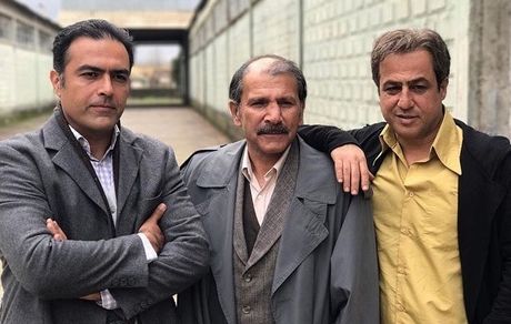 بازیگران سریال وارش در پشت صحنه + عکس