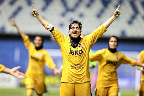 مقصد خانم گل فوتبال زنان ایران کجاست؟