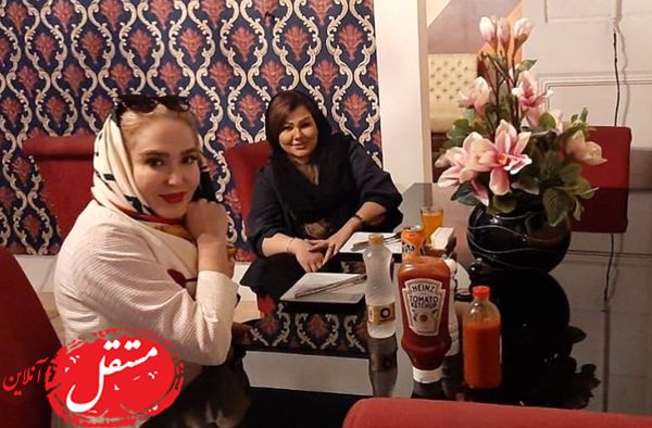 زهره فکورصبور و دوستش در رستوران + عکس