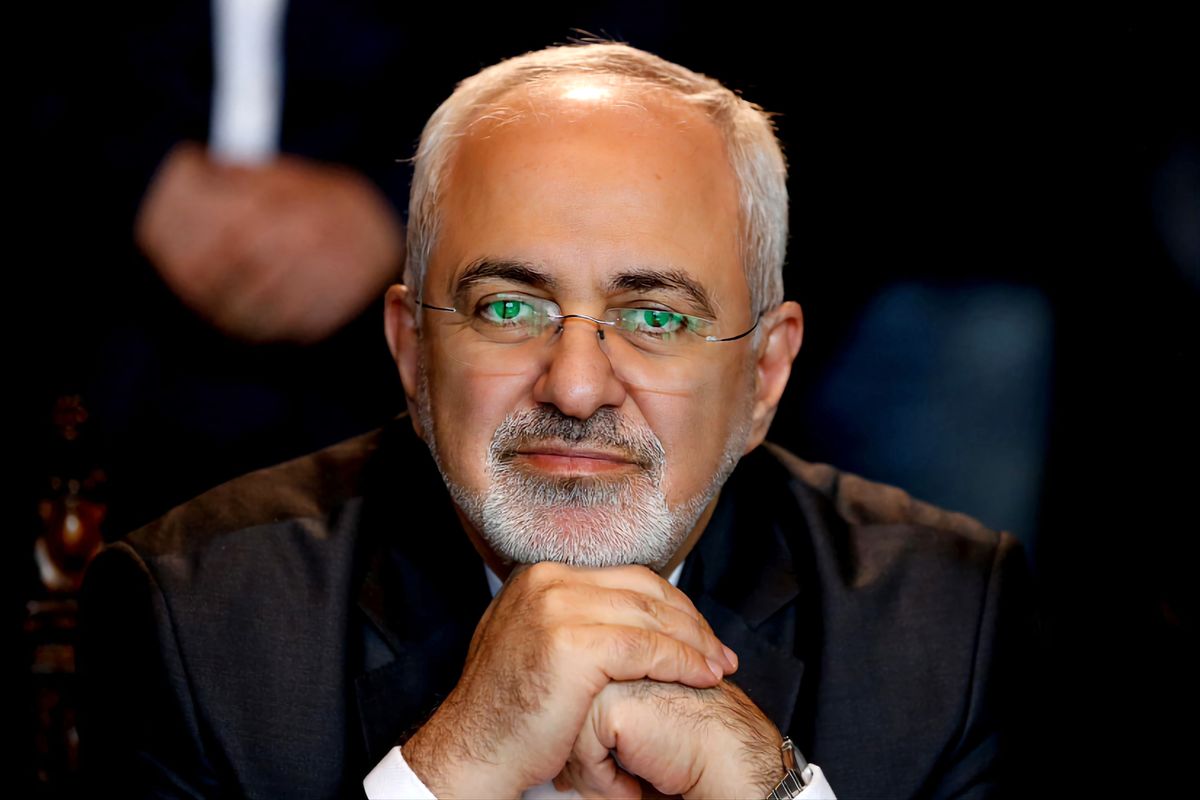 ظریف حساب‌های تلگرام و واتساپ خود را غیرفعال کرد