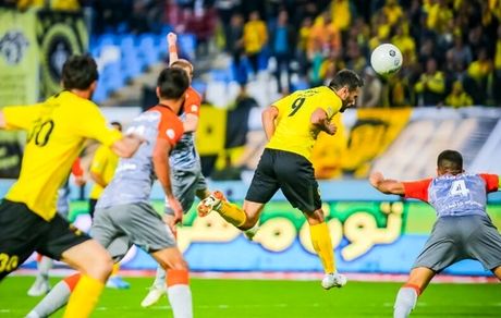 قاسمپور:‌ سپاهان تیم‌تر از تراکتورسازی است