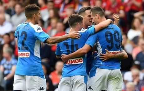 شکست سنگین لیورپول برابر ناپولی