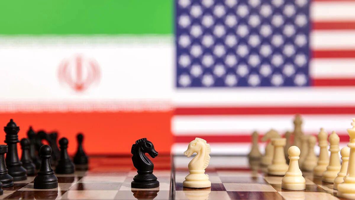 ادعای کیهان؛ مذاکرات به تعویق می‌افتد و قیمت دلار بالا می‌رود