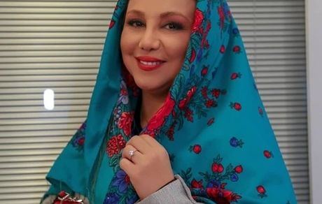 روسری زیبای بهنوش بختیاری + عکس