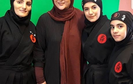  ریما رامین فر در کنار دختران نینجا + عکس