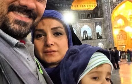 برزو ارجمند و خانواده اش در حرم + عکس