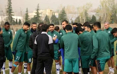 ساپینتو و دغدغه ترکیب اصلی برای یک تیم پرستاره