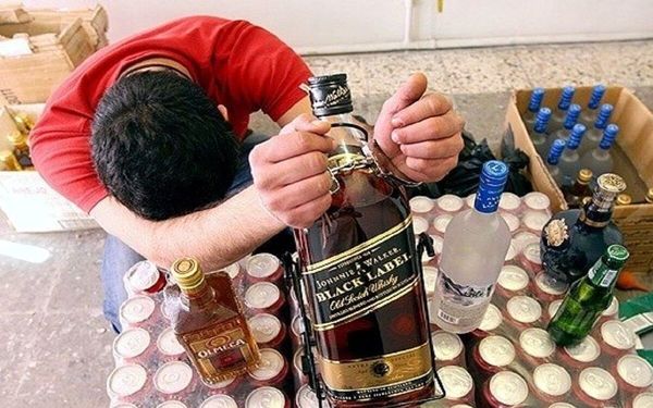 مجازات خرید و فروش یا نگهداری مشروبات الکلی + جزئیات
