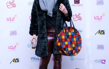 کیف خاص خانم بازیگر + عکس