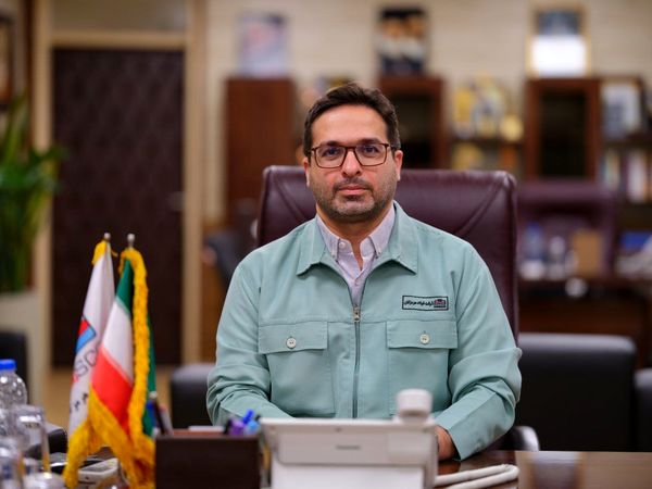 مدیرعامل شرکت فولاد هرمزگان؛ خبرنگاران پیشگامان جهاد تبیین و راویان حقیقت هستند