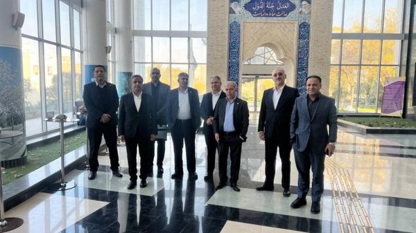 برگزاری همایش جامع "معرفی بسته خدمات بانکی، تسهیلاتی و اعتباری این بانک"