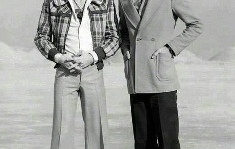 ژست دوستانه «ابی و شهرام شب پره» در دهه 50