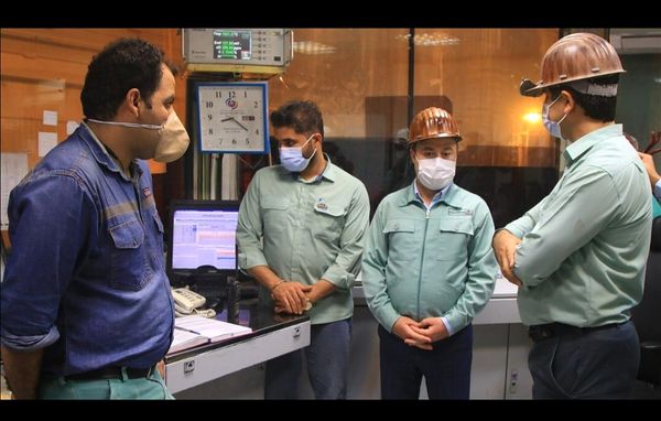 بازدید شبانه مدیرعامل فولاد هرمزگان از فولادسازی 