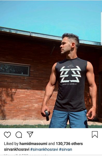 تیپ ورزشی آقای خواننده + عکس