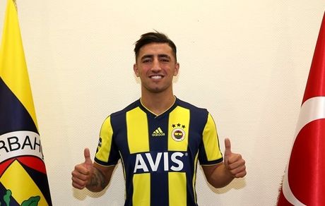 صیادمنش :  آماده امبرای پیراهن فنرباغچه بجنگم