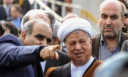 در ایران‌ امروز، استخر دیگر فقط‌ یـک‌ حوض آب‌ نیسـت‌