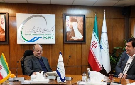 نشست مشترک مدیران عامل بانک ملت و هلدینگ پتروشیمی خلیج فارس